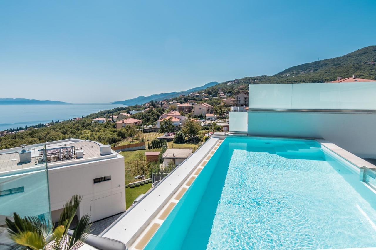 Villa The Boat With Rooftop Pool Matulji Zewnętrze zdjęcie